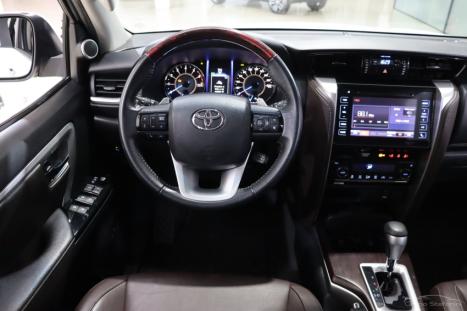 TOYOTA Hilux SW4 2.7 16V 4P FLEX SRV 7 LUGARES AUTOMÁTICO, Foto 5