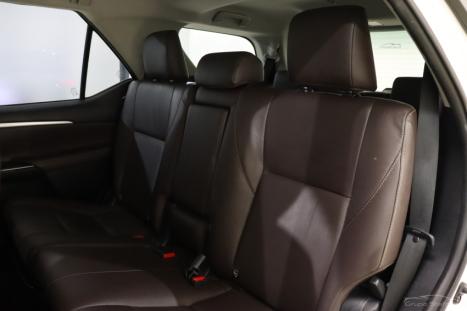 TOYOTA Hilux SW4 2.7 16V 4P FLEX SRV 7 LUGARES AUTOMÁTICO, Foto 8