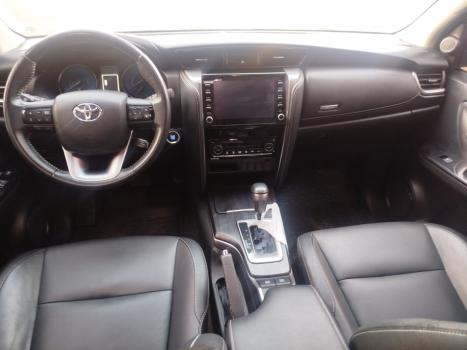 TOYOTA Hilux SW4 2.7 16V 4P FLEX SRV 7 LUGARES AUTOMÁTICO, Foto 10
