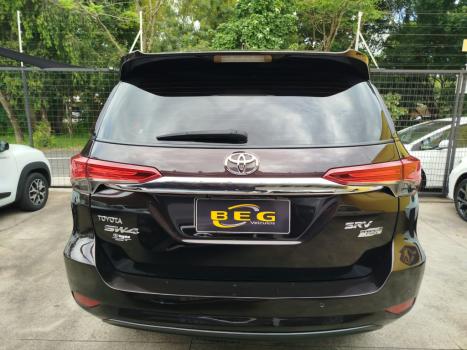 TOYOTA Hilux SW4 2.7 16V 4P FLEX SRV 7 LUGARES AUTOMÁTICO, Foto 5