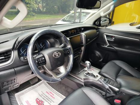 TOYOTA Hilux SW4 2.7 16V 4P FLEX SRV 7 LUGARES AUTOMÁTICO, Foto 7