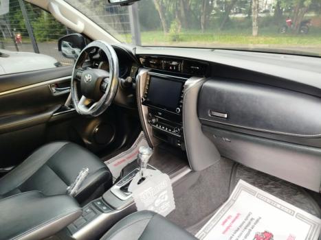 TOYOTA Hilux SW4 2.7 16V 4P FLEX SRV 7 LUGARES AUTOMÁTICO, Foto 9