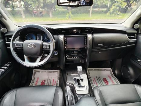 TOYOTA Hilux SW4 2.7 16V 4P FLEX SRV 7 LUGARES AUTOMÁTICO, Foto 10