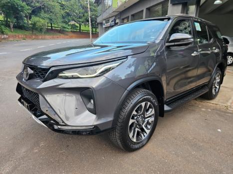 TOYOTA Hilux SW4 2.8 16V 4P SRX PLATINUM 4X4 7 LUGARES TURBO DIESEL AUTOM�TICO, Foto 3