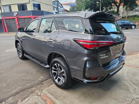 TOYOTA Hilux SW4 2.8 16V 4P SRX PLATINUM 4X4 7 LUGARES TURBO DIESEL AUTOM�TICO, Foto 10