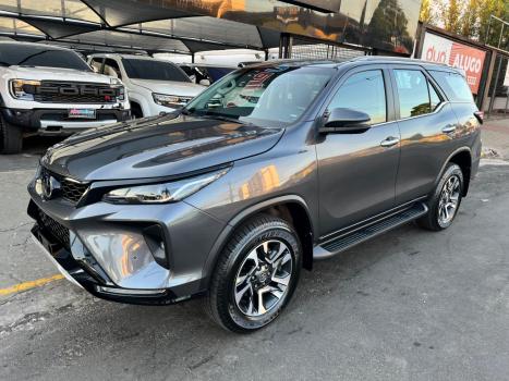 TOYOTA Hilux SW4 2.8 16V 4P SRX PLATINUM 4X4 7 LUGARES TURBO DIESEL AUTOMTICO, Foto 2