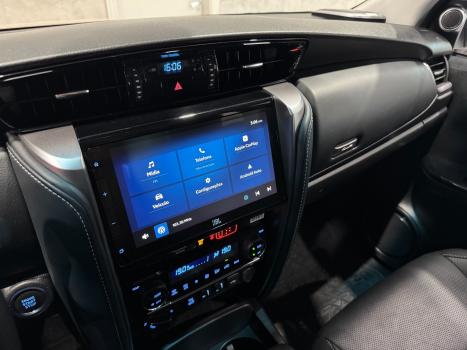 TOYOTA Hilux SW4 2.8 16V 4P SRX PLATINUM 4X4 7 LUGARES TURBO DIESEL AUTOMTICO, Foto 10