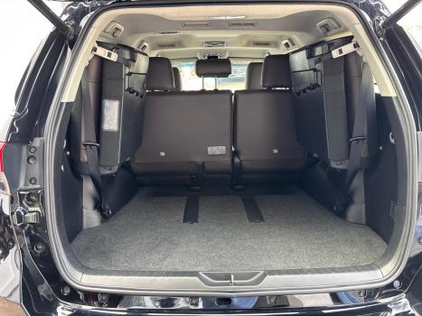 TOYOTA Hilux SW4 2.8 16V 4P SRX 4X4 7 LUGARES TURBO DIESEL AUTOMTICO, Foto 11