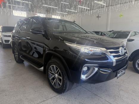 TOYOTA Hilux SW4 2.8 16V 4P SRX 4X4 7 LUGARES TURBO DIESEL AUTOMTICO, Foto 1