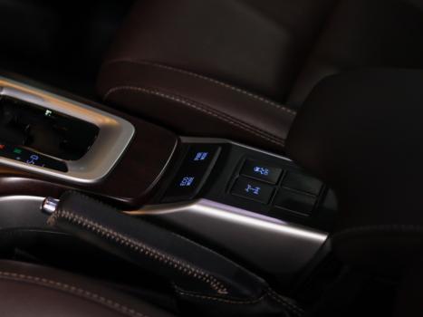 TOYOTA Hilux SW4 2.8 4P SRX 4X4 TURBO DIESEL AUTOMTICO, Foto 16