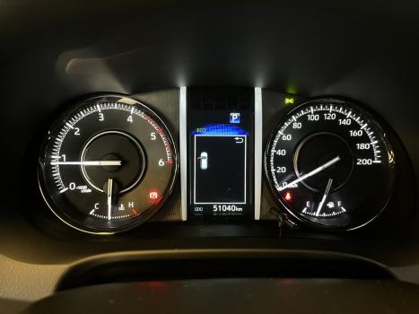 TOYOTA Hilux SW4 2.8 4P SRX 4X4 DIAMOND 7 LUGARES TURBO DIESEL AUTOM�TICO, Foto 6