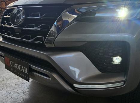 TOYOTA Hilux SW4 2.8 16V 4P SRX 4X4 7 LUGARES TURBO DIESEL AUTOM�TICO, Foto 11