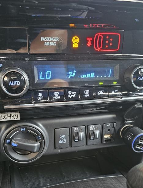 TOYOTA Hilux SW4 2.8 16V 4P SRX 4X4 7 LUGARES TURBO DIESEL AUTOM�TICO, Foto 17