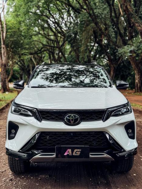 TOYOTA Hilux SW4 2.8 16V 4P SRX PLATINUM 4X4 7 LUGARES TURBO DIESEL AUTOM�TICO, Foto 3