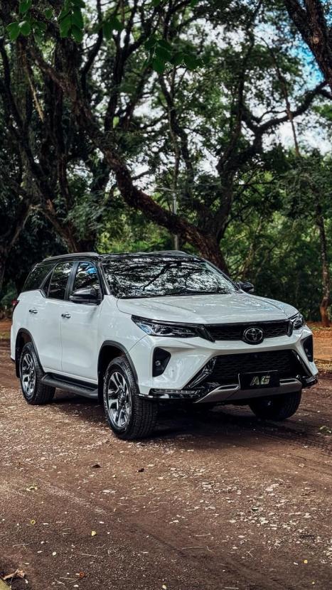 TOYOTA Hilux SW4 2.8 16V 4P SRX PLATINUM 4X4 7 LUGARES TURBO DIESEL AUTOM�TICO, Foto 4