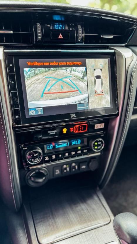 TOYOTA Hilux SW4 2.8 16V 4P SRX PLATINUM 4X4 7 LUGARES TURBO DIESEL AUTOM�TICO, Foto 8