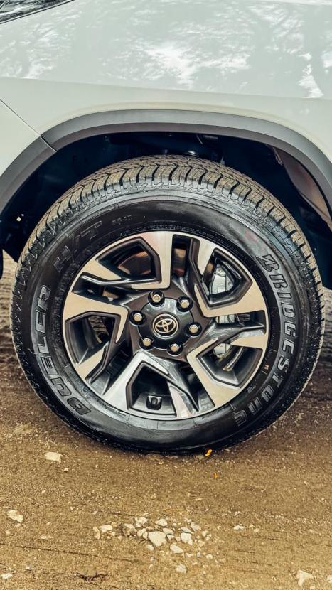 TOYOTA Hilux SW4 2.8 16V 4P SRX PLATINUM 4X4 7 LUGARES TURBO DIESEL AUTOM�TICO, Foto 17