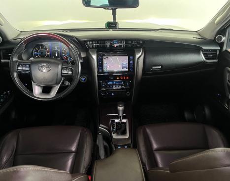 TOYOTA Hilux SW4 2.8 16V 4P SRX 4X4 7 LUGARES TURBO DIESEL AUTOM�TICO, Foto 6