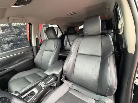 TOYOTA Hilux SW4 2.8 16V 4P SRX 4X4 7 LUGARES TURBO DIESEL AUTOM�TICO, Foto 10