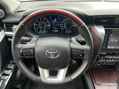 TOYOTA Hilux SW4 2.8 4P SRX 4X4 TURBO DIESEL AUTOM�TICO, Foto 20