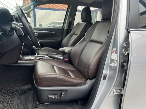 TOYOTA Hilux SW4 2.8 4P SRX 4X4 TURBO DIESEL AUTOM�TICO, Foto 26