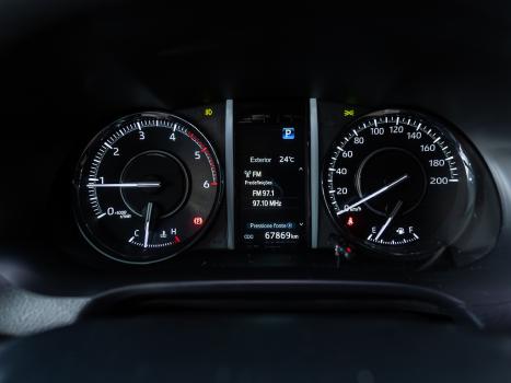 TOYOTA Hilux SW4 2.8 4P SRX 4X4 DIAMOND 7 LUGARES TURBO DIESEL AUTOM�TICO, Foto 15