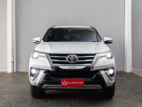 TOYOTA Hilux SW4 2.8 16V 4P SRX 4X4 7 LUGARES TURBO DIESEL AUTOM�TICO, Foto 2