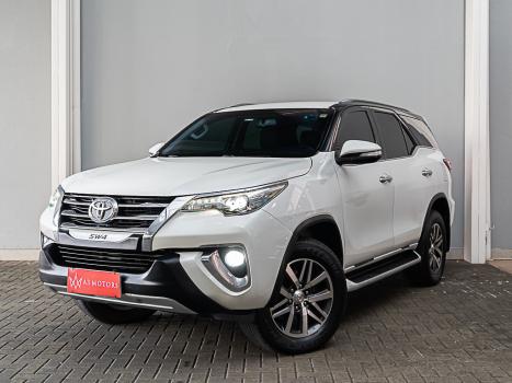 TOYOTA Hilux SW4 2.8 16V 4P SRX 4X4 7 LUGARES TURBO DIESEL AUTOM�TICO, Foto 3