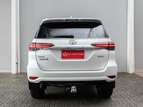 TOYOTA Hilux SW4 2.8 16V 4P SRX 4X4 7 LUGARES TURBO DIESEL AUTOM�TICO, Foto 6