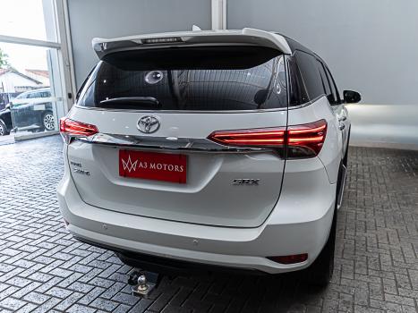 TOYOTA Hilux SW4 2.8 16V 4P SRX 4X4 7 LUGARES TURBO DIESEL AUTOM�TICO, Foto 32