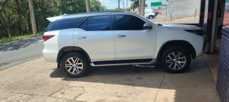 TOYOTA Hilux SW4 2.8 16V 4P SRX 4X4 7 LUGARES TURBO DIESEL AUTOM�TICO, Foto 4