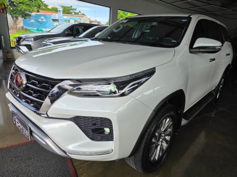 TOYOTA Hilux SW4 2.8 16V 4P SRX 4X4 7 LUGARES TURBO DIESEL AUTOM�TICO, Foto 2