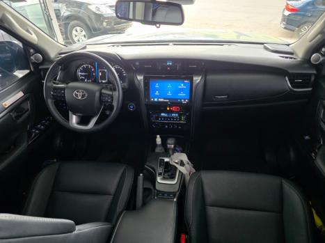 TOYOTA Hilux SW4 2.8 16V 4P SRX 4X4 7 LUGARES TURBO DIESEL AUTOM�TICO, Foto 7