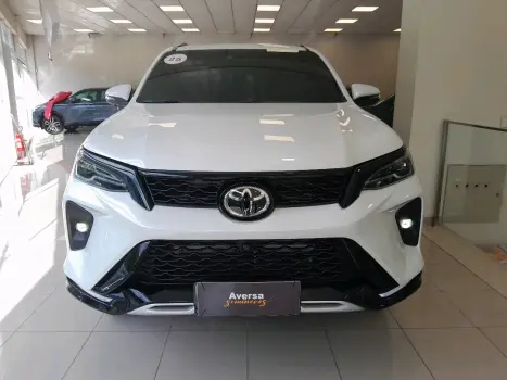 TOYOTA Hilux SW4 2.8 16V 4P SRX PLATINUM 4X4 TURBO DIESEL AUTOM�TICO, Foto 2