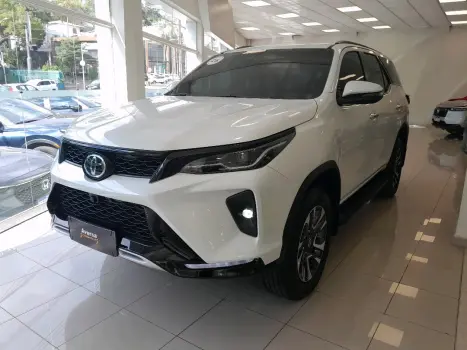 TOYOTA Hilux SW4 2.8 16V 4P SRX PLATINUM 4X4 TURBO DIESEL AUTOM�TICO, Foto 3