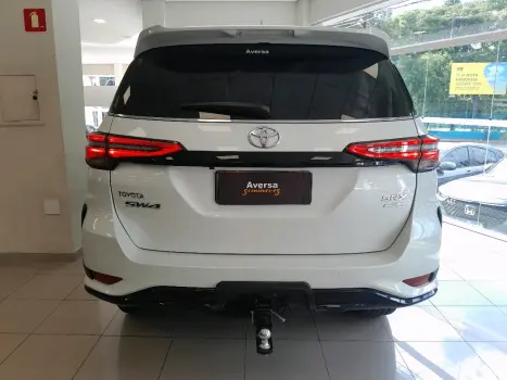 TOYOTA Hilux SW4 2.8 16V 4P SRX PLATINUM 4X4 TURBO DIESEL AUTOM�TICO, Foto 5