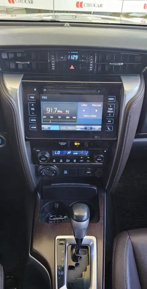 TOYOTA Hilux SW4 2.8 16V 4P SRX 4X4 7 LUGARES TURBO DIESEL AUTOM�TICO, Foto 19