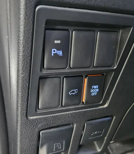 TOYOTA Hilux SW4 2.8 16V 4P SRX 4X4 7 LUGARES TURBO DIESEL AUTOM�TICO, Foto 24