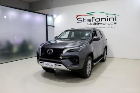 TOYOTA Hilux SW4 2.8 16V 4P SRX 4X4 7 LUGARES TURBO DIESEL AUTOM�TICO, Foto 1
