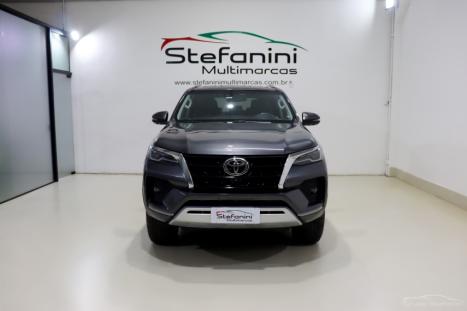 TOYOTA Hilux SW4 2.8 16V 4P SRX 4X4 7 LUGARES TURBO DIESEL AUTOM�TICO, Foto 2