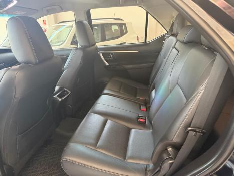 TOYOTA Hilux SW4 2.8 16V 4P SRX 4X4 7 LUGARES TURBO DIESEL AUTOM�TICO, Foto 6
