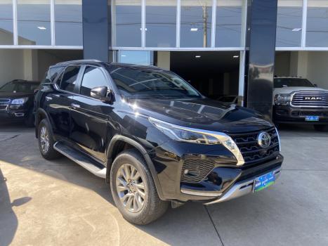 TOYOTA Hilux SW4 2.8 16V 4P SRX 4X4 7 LUGARES TURBO DIESEL AUTOM�TICO, Foto 1