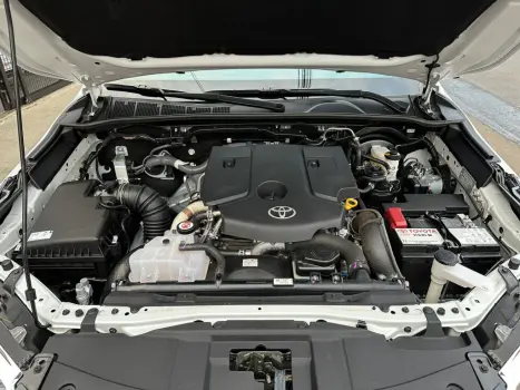 TOYOTA Hilux SW4 2.8 16V 4P SRX 4X4 7 LUGARES TURBO DIESEL AUTOM�TICO, Foto 15
