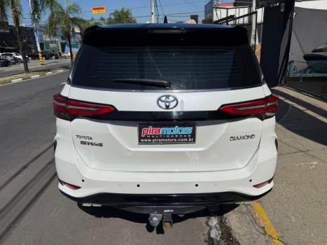 TOYOTA Hilux SW4 2.8 16V 4P SRX 4X4 7 LUGARES TURBO DIESEL AUTOM�TICO, Foto 6