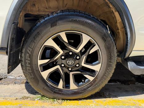 TOYOTA Hilux SW4 2.8 16V 4P SRX 4X4 7 LUGARES TURBO DIESEL AUTOM�TICO, Foto 13
