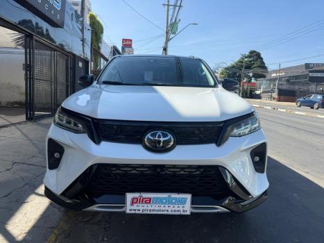 TOYOTA Hilux SW4 2.8 16V 4P SRX 4X4 7 LUGARES TURBO DIESEL AUTOM�TICO, Foto 3