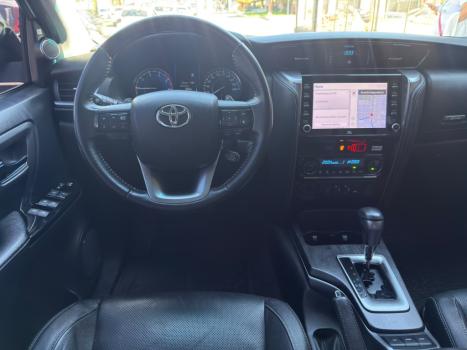 TOYOTA Hilux SW4 2.8 16V 4P SRX 4X4 7 LUGARES TURBO DIESEL AUTOM�TICO, Foto 9