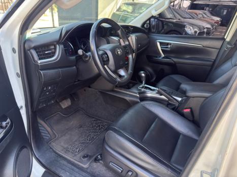 TOYOTA Hilux SW4 2.8 16V 4P SRX 4X4 7 LUGARES TURBO DIESEL AUTOM�TICO, Foto 11
