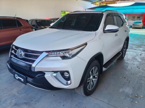 TOYOTA Hilux SW4 2.8 16V 4P SRX 4X4 7 LUGARES TURBO DIESEL AUTOM�TICO, Foto 3