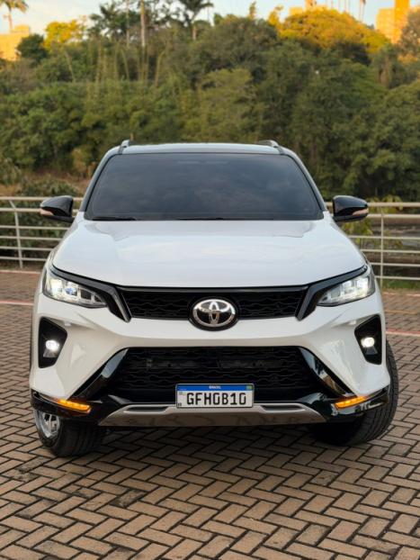 TOYOTA Hilux SW4 2.8 4P SRX 4X4 DIAMOND 7 LUGARES TURBO DIESEL AUTOM�TICO, Foto 12